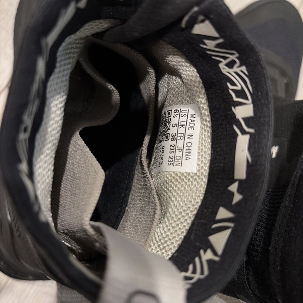 Adidas Pharrell Human Race Terrex Free Hiker Zip Triple Black GORE-TEX Sz 6.5 - Picture 6 of 8